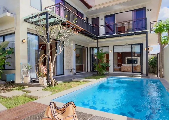 Casa De Lucia Bali - 3 Bedroom Private Pool With Rooftop Jacuzzi *