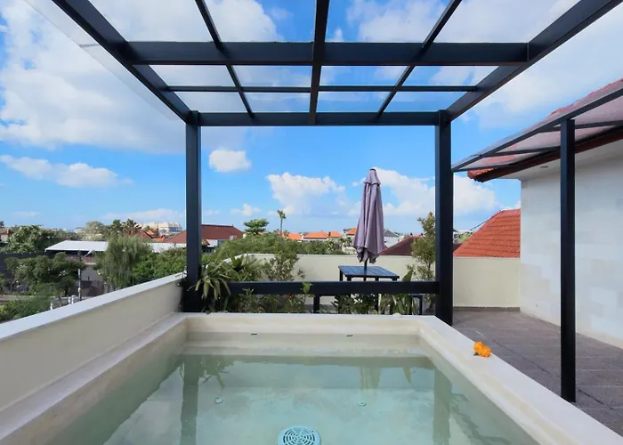 Villa Casa De Lucia Bali - 3 Bedroom Private Pool With Rooftop Jacuzzi *