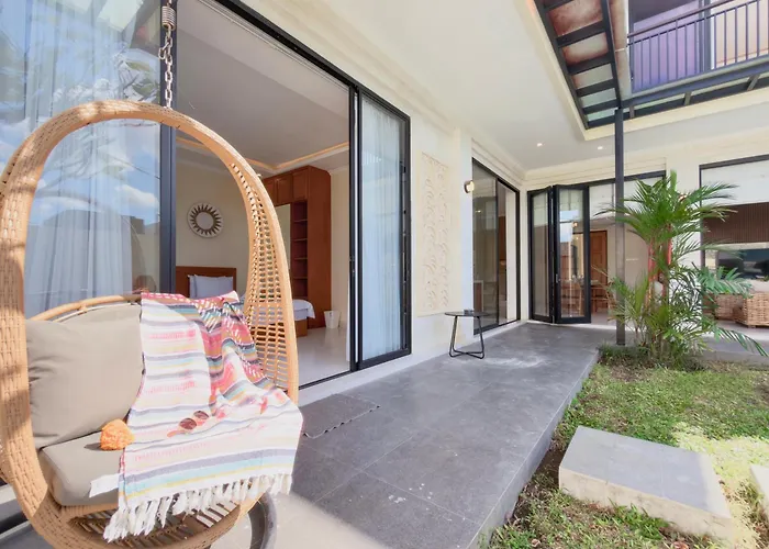 Villa Casa De Lucia Bali - 3 Bedroom Private Pool With Rooftop Jacuzzi Seminyak (Bali)